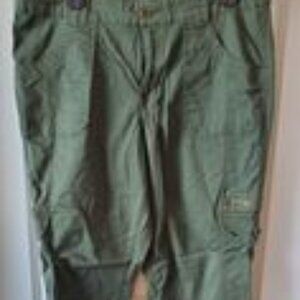 St John's Bay 14R Army green cargo pants.